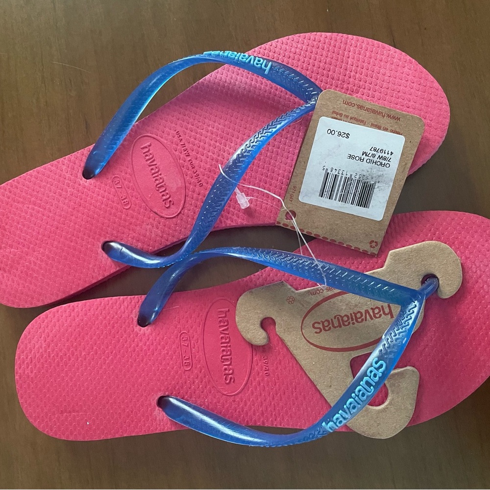 Havaianas Vibrant Pink Sandals with Shimmering Blue Straps